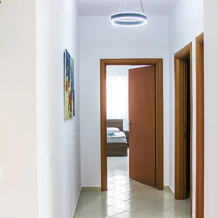 2 Bedroom 1142