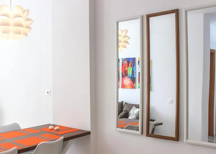 2 Bedroom 1142 Apartment