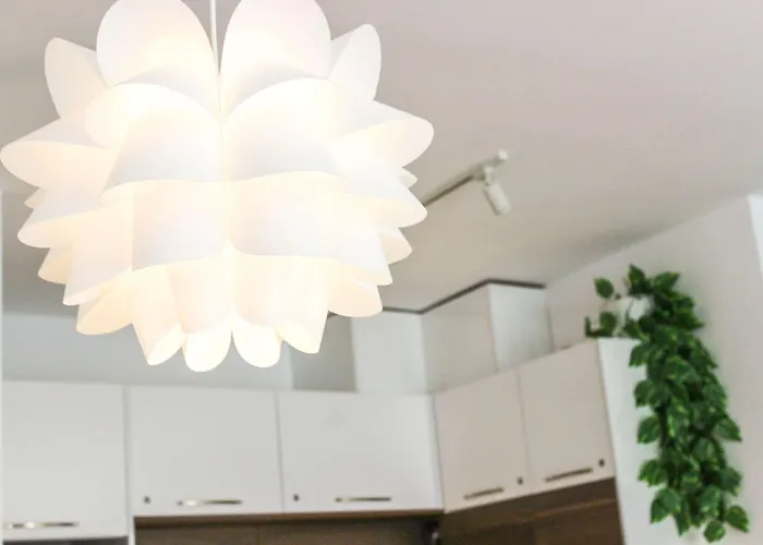 Apartment 2 Bedroom 1142 *