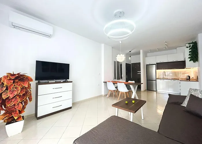 2 Bedroom 1142 Apartment