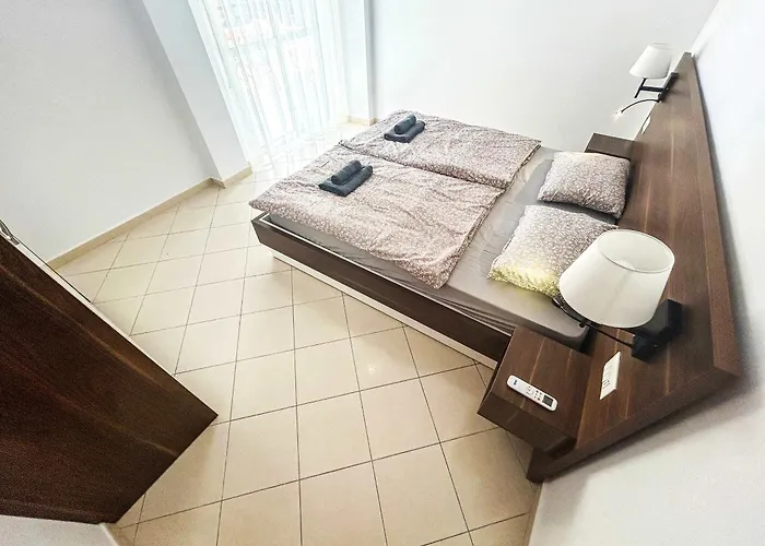 Apartment 2 Bedroom 1142