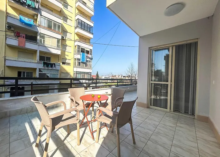 2 Bedroom 1142 Apartment