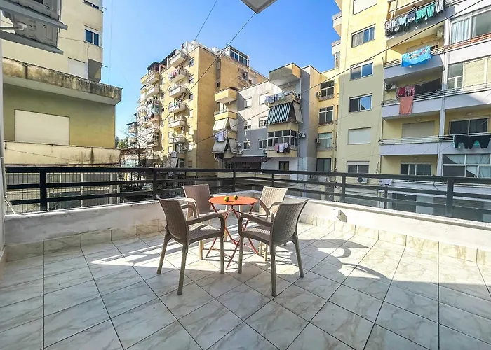 Apartment 2 Bedroom 1142 *