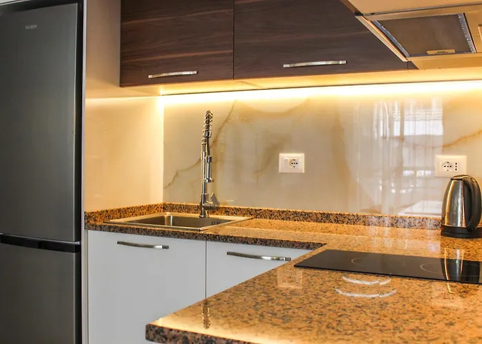 2 Bedroom 1142 Apartment *