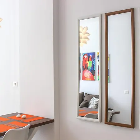 2 Bedroom 1142 Apartment