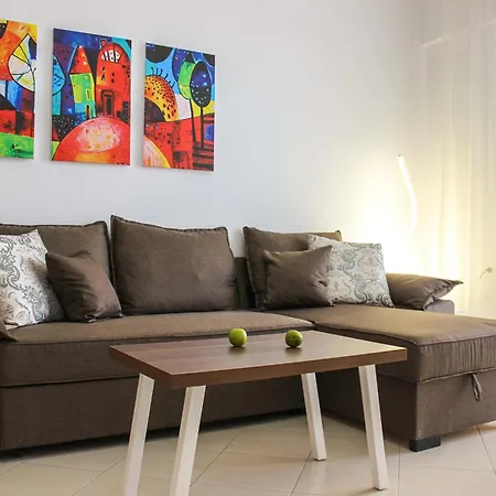 2 Bedroom 1142 Apartment