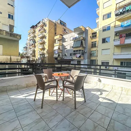 Apartment 2 Bedroom 1142 *